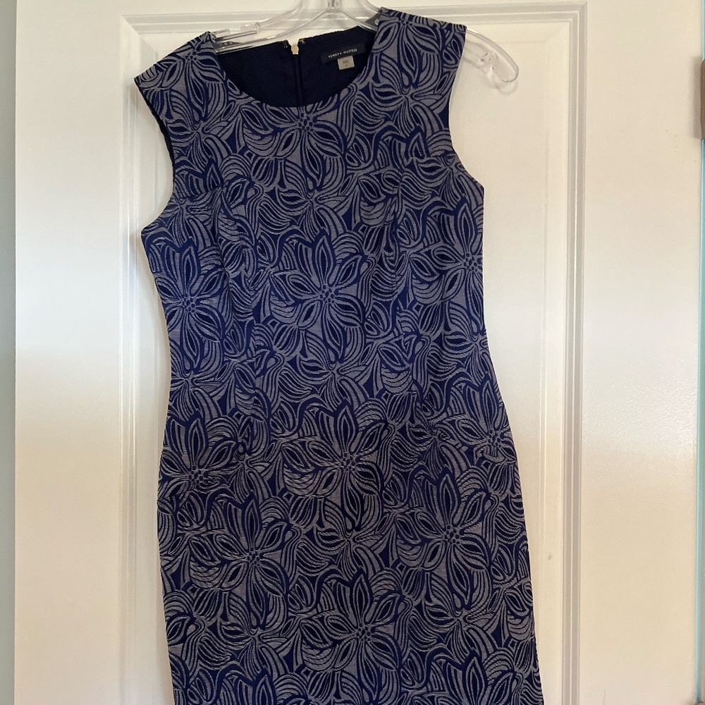 Tommy Hilfiger size 6